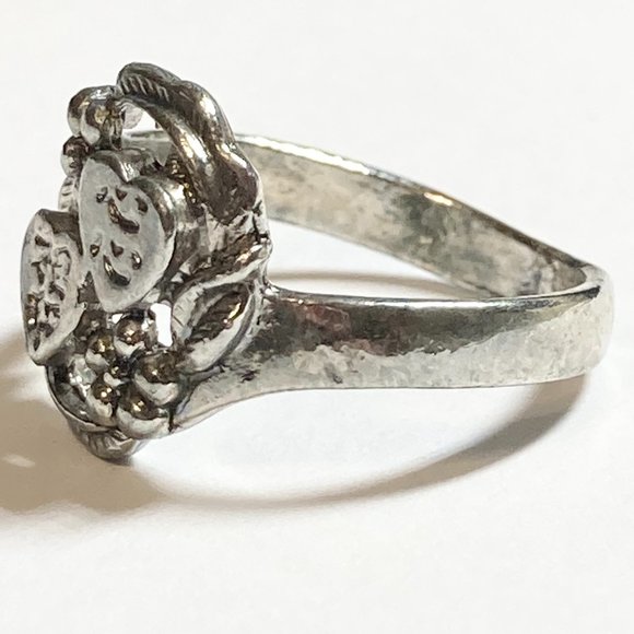 Vintage Heart Ring Size 9 Two Hearts Silver Tone Leaves Flowers Chinese Letter - Picture 6 of 7